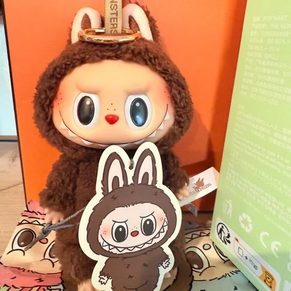 Exciting Macaron Labubu SECRET CHESTNUT COCOA